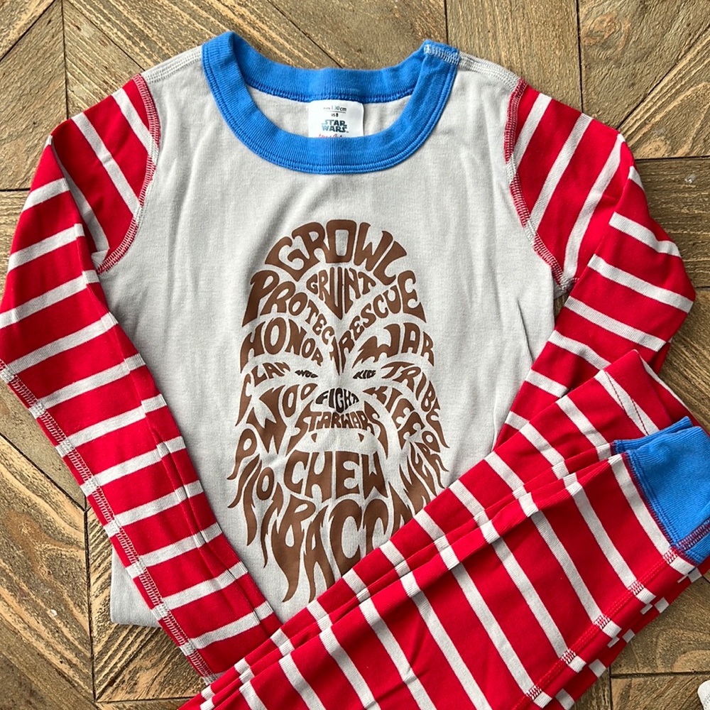 Hanna Anderson Star Wars long sleeve with pants pj set. Excellent condition!